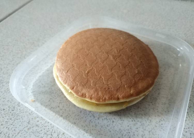 Pemalas Dorayaki isi selai durian