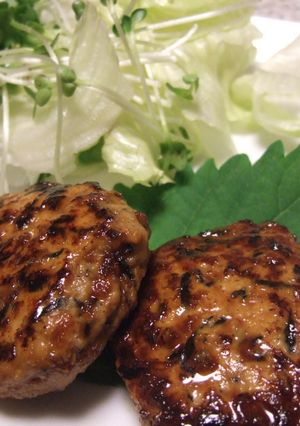 A picture of Yakitori-Style Tsukune (Chicken Meatballs).