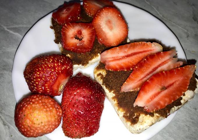 Перекус ягодный