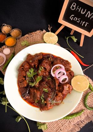 A picture of Bhuna Gosht.