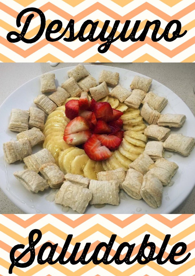 Una foto de Desayuno saludable: Banana, frutillas, cereales y miel
