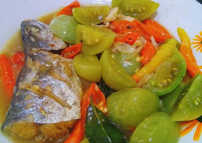 Resep Ikan Tenggiri Masak Tomat Asam Pedas Oleh Maria Crishtabella Cookpad 0882