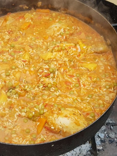 Una foto de Arroz con pollo al disco!