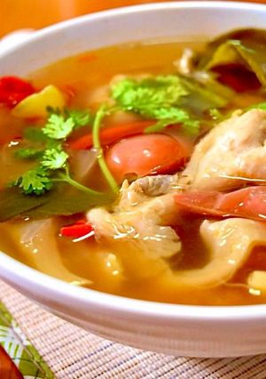 รูปของ ต้มยำน่องไก่น้ำใส