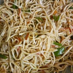 A picture of Veg noodles.