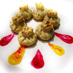 A picture of Stuffed Fruits Potli.