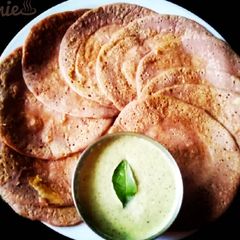 A picture of Ragi dosa.