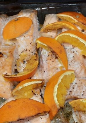Una foto de Salmón al horno a la naranja