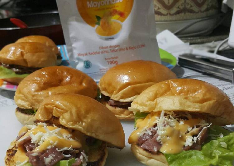 Smokebeef Cheesy Mini Burger