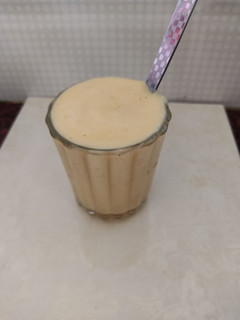 மாம்பழம் மில்க் ஷேக் செய்முறை முக்கிய புகைப்படம்