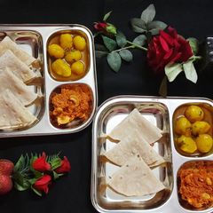 A picture of Roti.