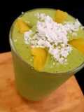 Green PIÑA COLADA SMOOTHIE 💚🥤 🍍🥥