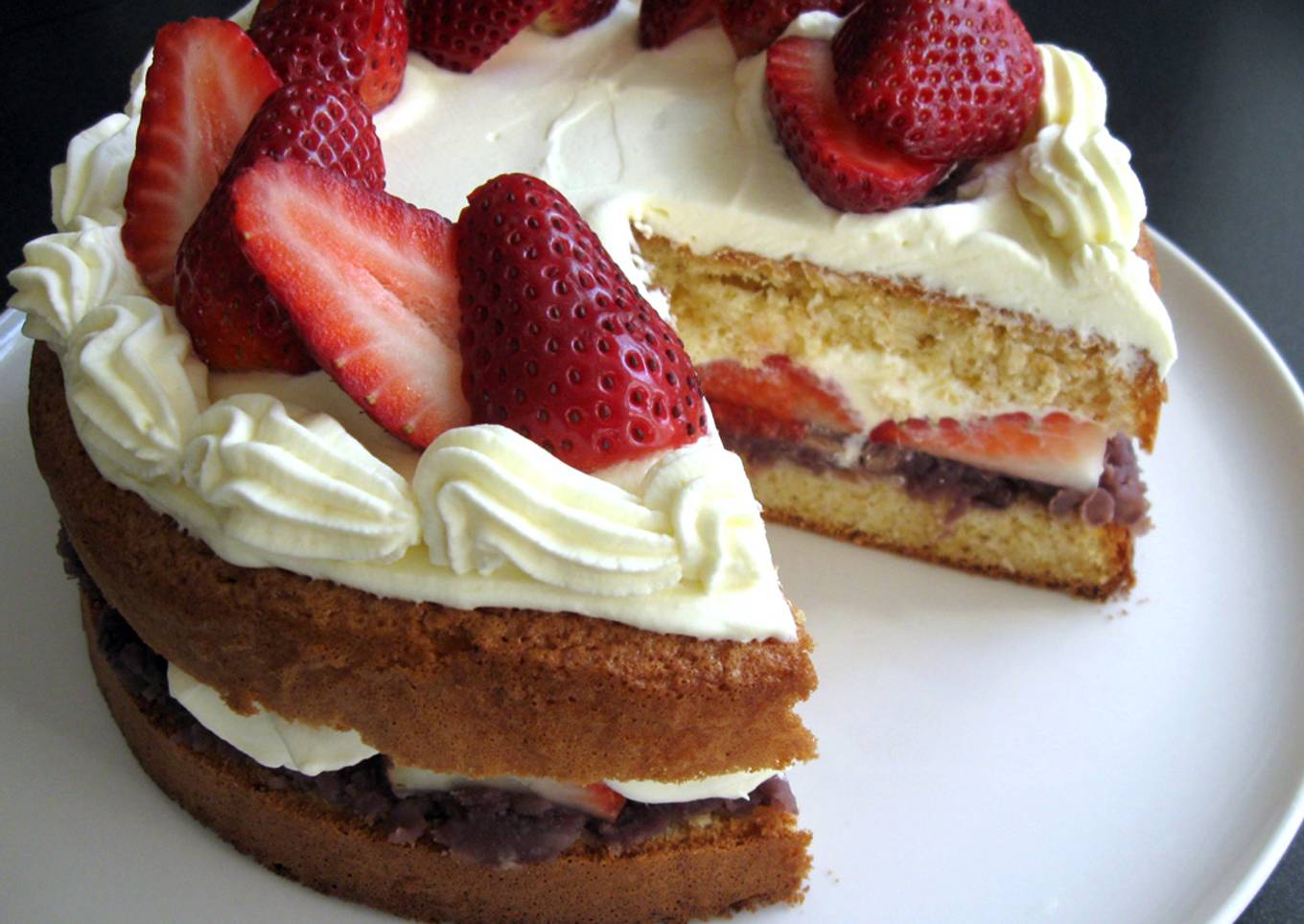 Strawberry & Azuki Cake