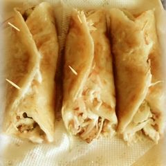 A picture of Pratha Roll.
