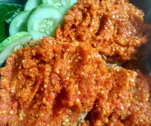 Resep Mudah Ayam Geprek Spesial Yummy Mantul