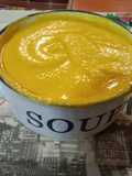 Puré de zanahoria y huevo con crema de cacahuete