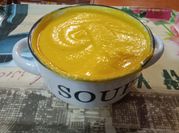 A picture of groundnut oil