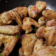 A picture of Salt and pepper baked crispy chicken wings.