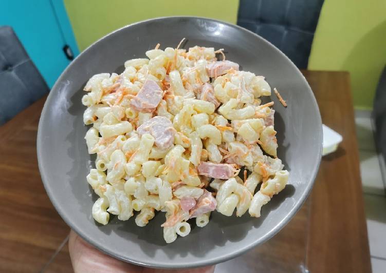 Sopa fría con salchicha (guarnición)