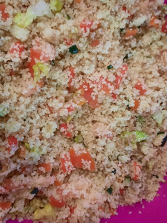 Una foto de Cous cous a la jardinera