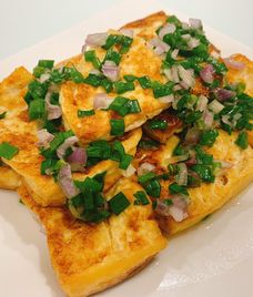 đậu phụ chiên mắm hành