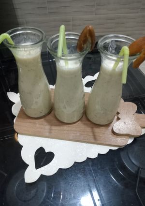 صورة لوصفة سموثي التمر والموز منعش ولذيذ 🍌🍌🍷🍷