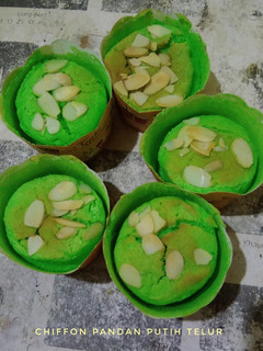 Foto resep Chiffon Pandan Putih Telur #7