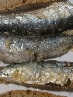 Una foto de Sardinas asadas en el horno 🐟