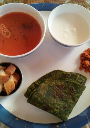 A picture of Palak (spinach) paratha.