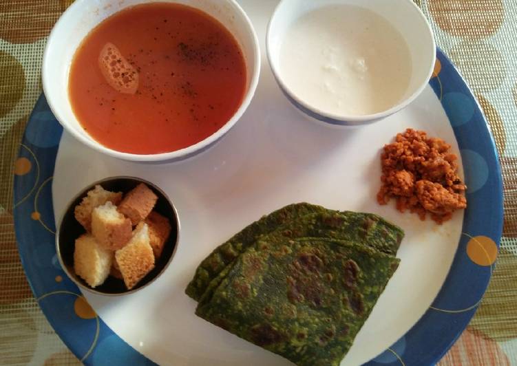 Palak (spinach) paratha