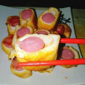 ขนมปังม้วนไส้กรอก