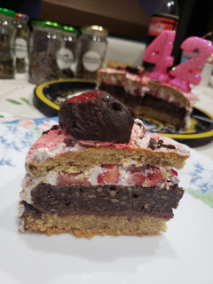 Una foto de Torta de cumple low carb
