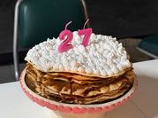 Una foto de merengues con dulce de leche