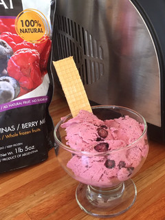 Una foto de Helado mascarpone y frutos rojos