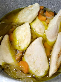 Una foto de Lomos de pavo en escabeche en Olla GM