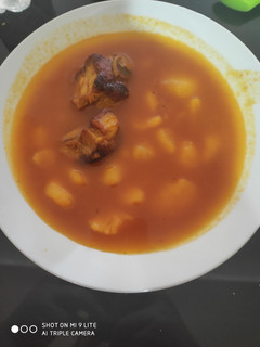 Una foto de Guisado de carne con patatas