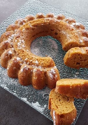 Une photo de Gateau à la patate douce, à l'orange et aux épices