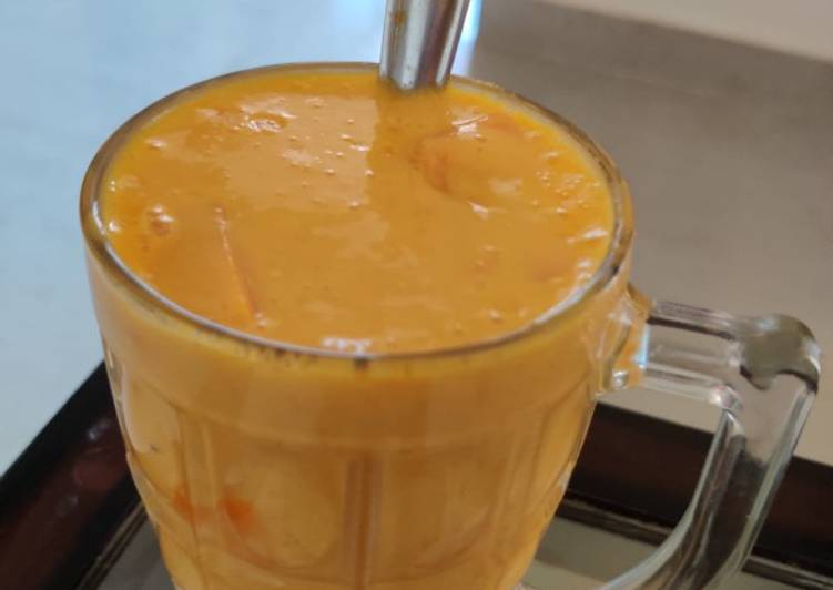 Mango lassi