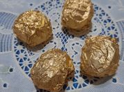 Una foto de rellenos para bombones