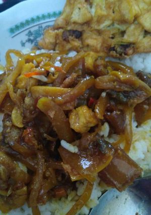 Foto resep Oseng pedas pepaya muda dan kulit sapi