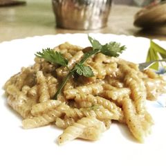 A picture of Butter Pasta Alfredo.