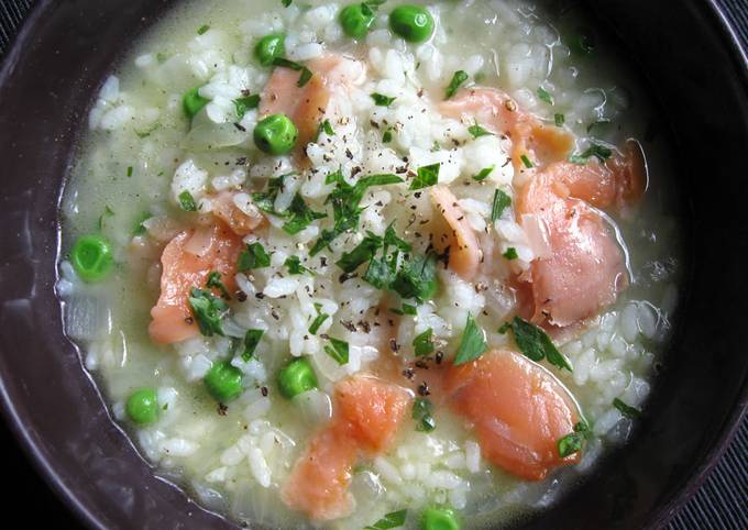 How to Make Quick Smoked Salmon Rice Soup