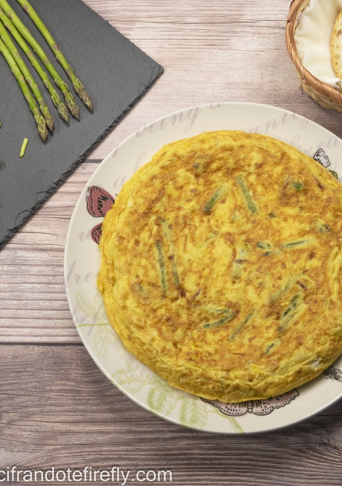 Una foto de Tortilla de espárragos