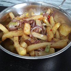 A picture of Salt n chilli chips.
