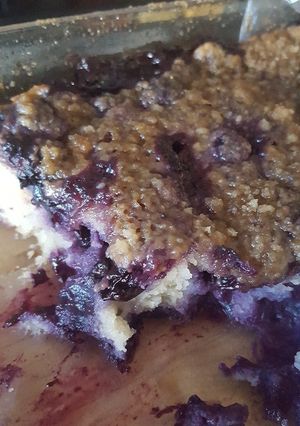 A picture of Blueberry Streusel Cake.