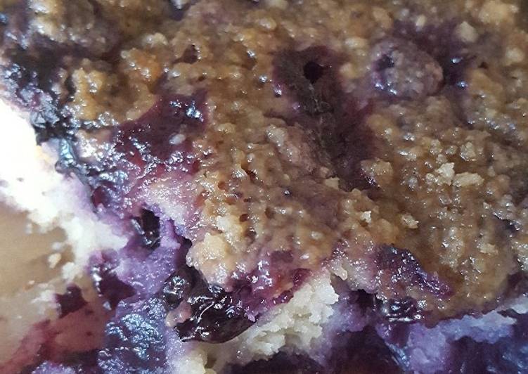 Recipe of Speedy Blueberry Streusel Cake