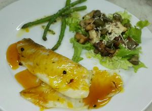 Una foto de Filete de Tilapia en salsa de Maracuyá