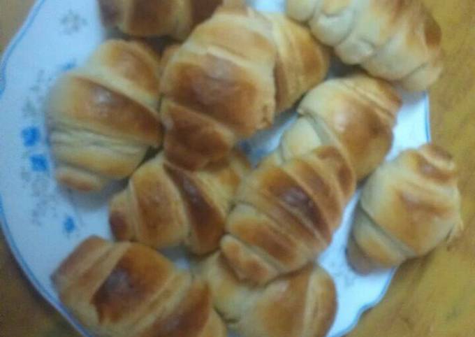 Recipe of Quick Chocolate filled croissants