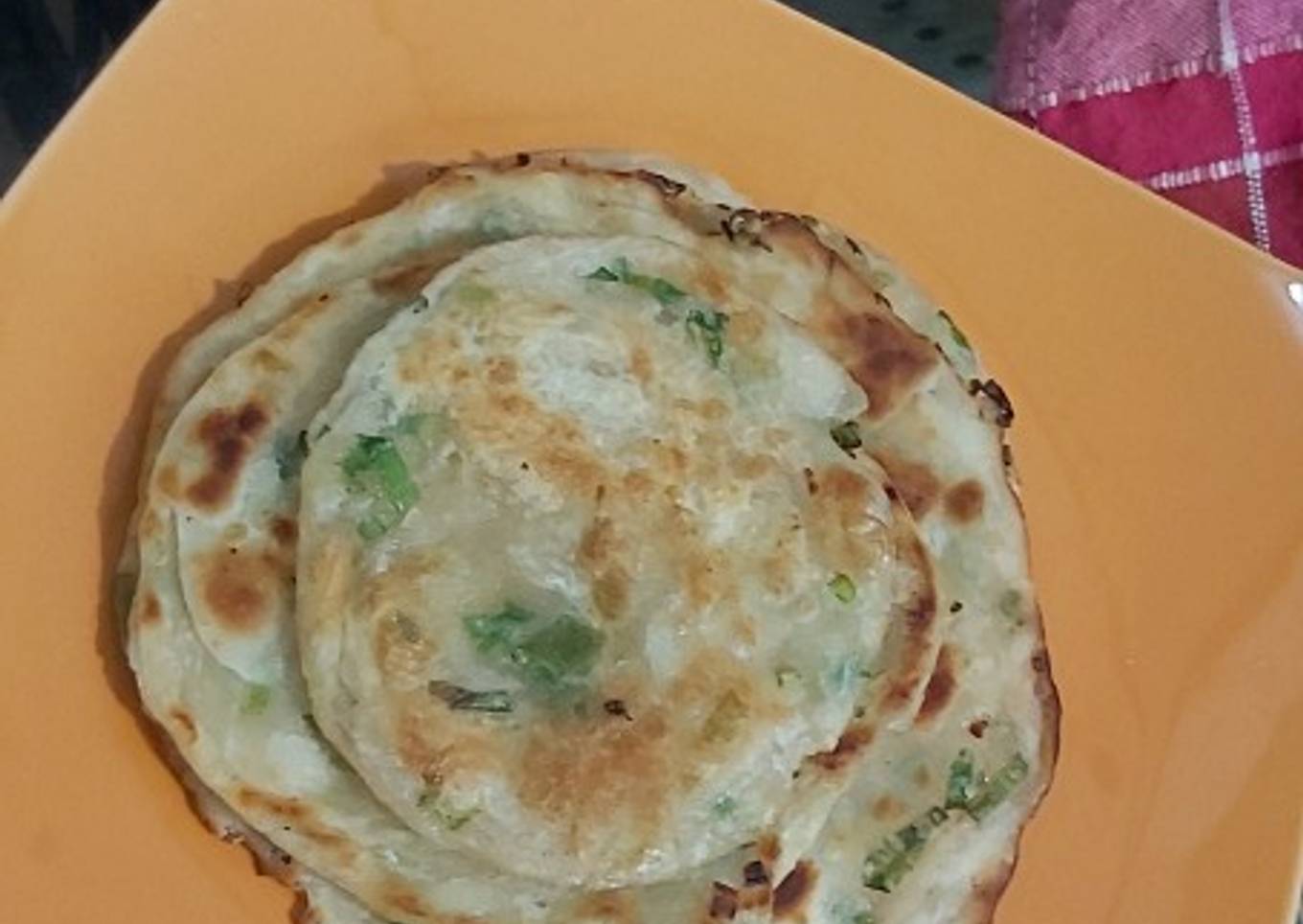 Roti Canai Bawang Daun (파스튜리)