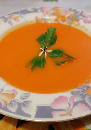 Una foto de Crema de zanahorias 😊🥕🥕🥕🥕🥕🥕🥕 🐇